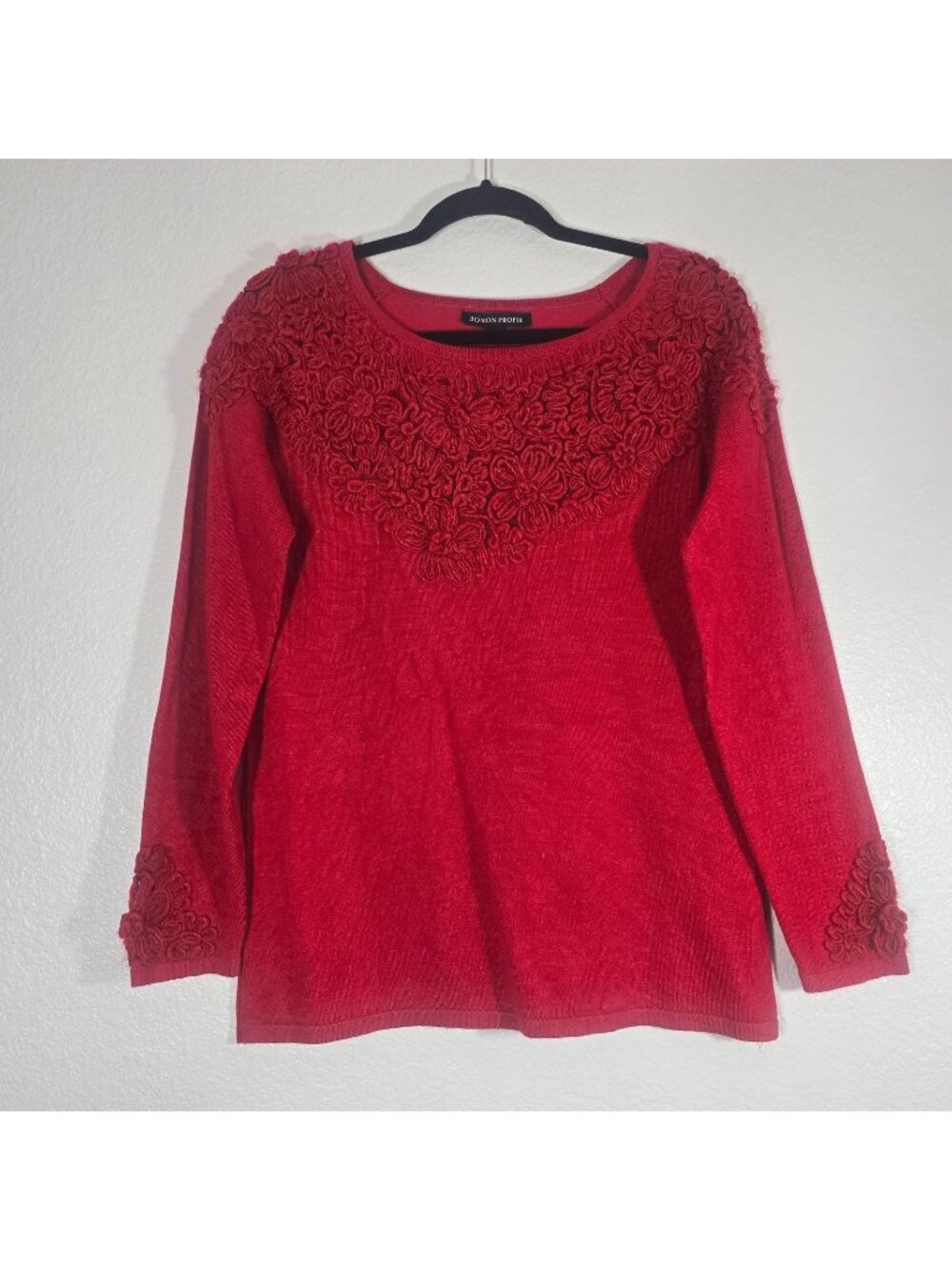 Boston Proper Sweater Women Medium Red Knit Applique Floral Lace Yoke Pullover